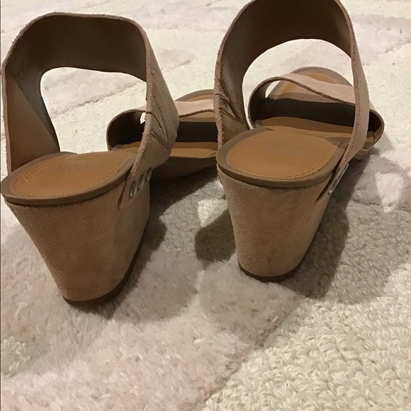 Price drop Franco Sarto blush pink suede wedge - Picture 5 of 8